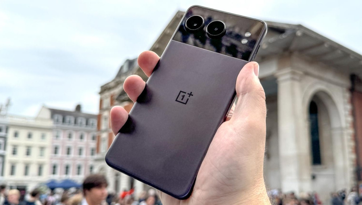 OnePlus Nord 4: दमदार बैटरी, हाईस्पीड चार्जिंग और OLED डिस्प्ले, ₹29,999 में मिलेगा प्रीमियम एक्सपीरियंस