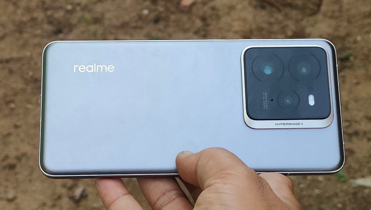 Realme GT 7: फ्लैगशिप परफॉर्मेंस और बोल्ड डिज़ाइन का संगम, अब ₹42,998 में