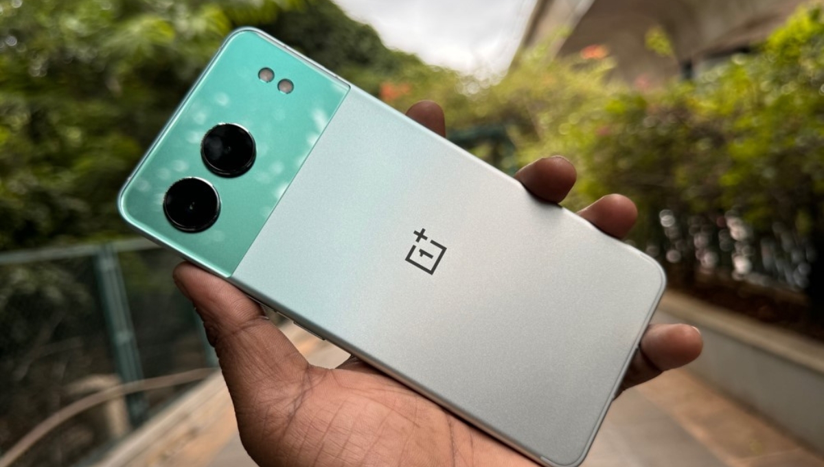 OnePlus Nord 4: दमदार बैटरी, हाईस्पीड चार्जिंग और OLED डिस्प्ले, ₹29,999 में मिलेगा प्रीमियम एक्सपीरियंस