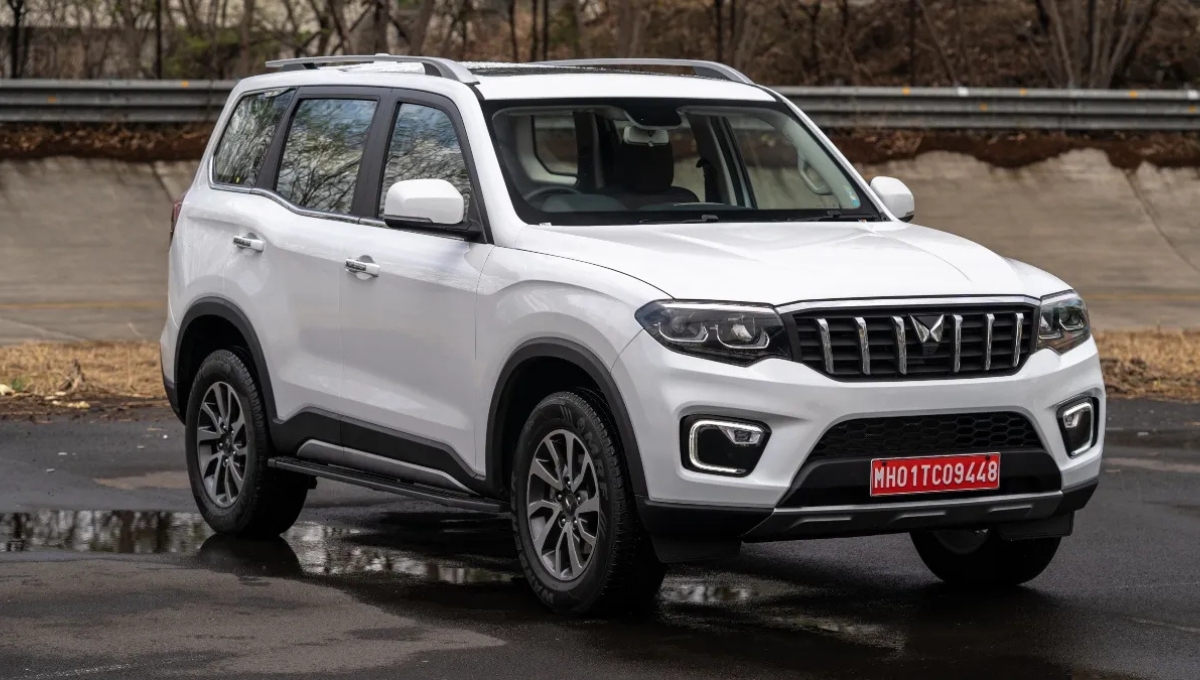 Mahindra Scorpio: सिर्फ ₹13.59 लाख में पाएं रफ़ एंड टफ SUV, दमदार परफॉर्मेंस के साथ