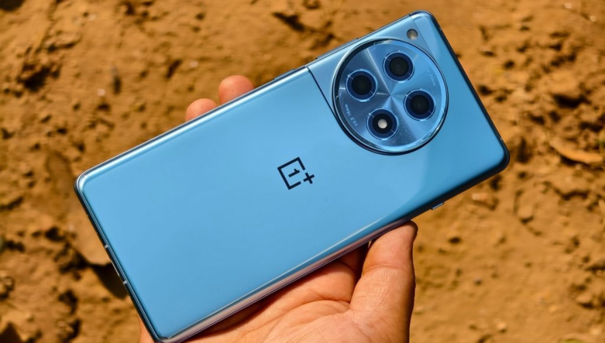 OnePlus 12R: परफॉर्मेंस का नया सुल्तान, Snapdragon 8 Gen 2, 100W चार्जिंग और दमदार कैमरा 41,000 में