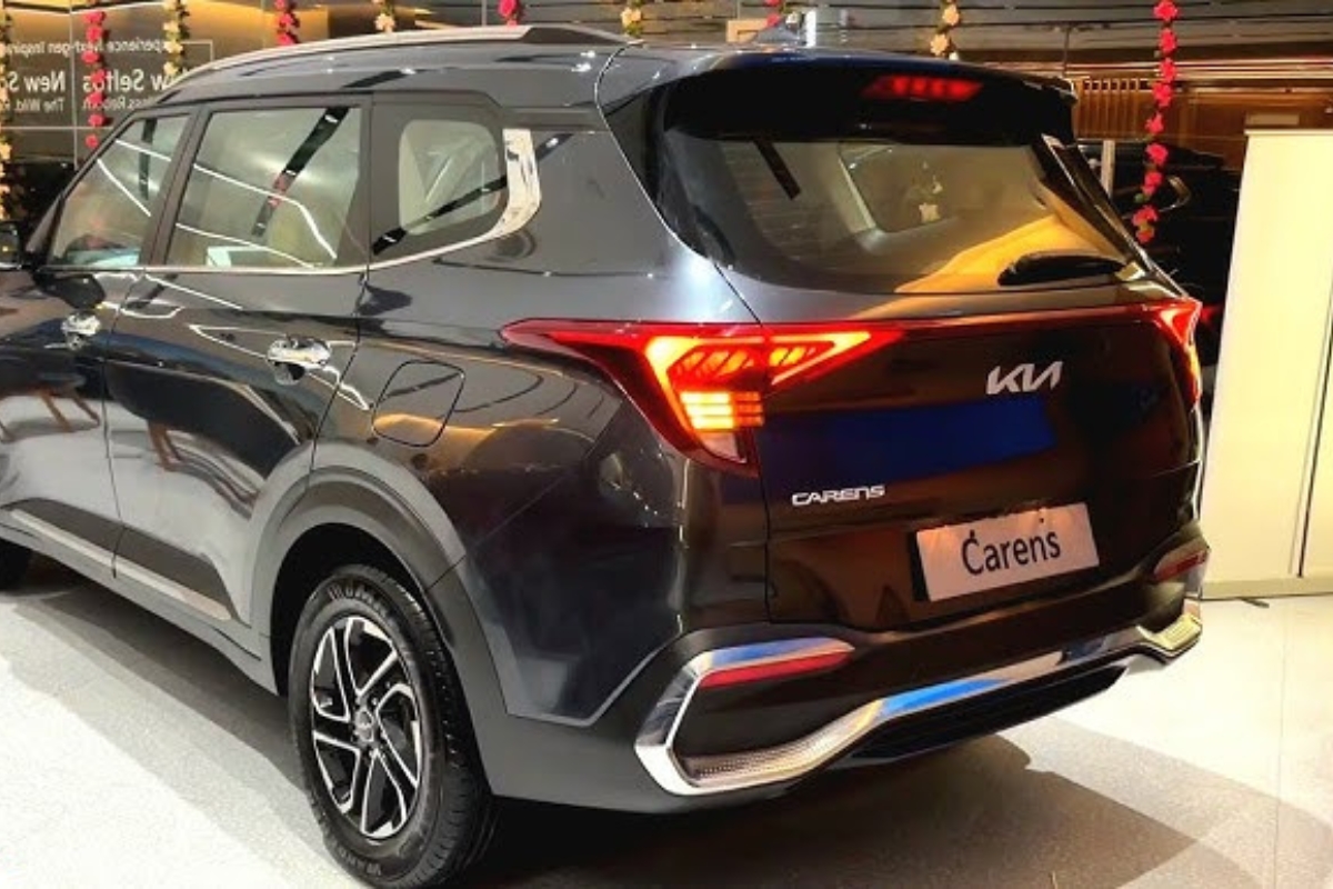 Kia Carens: ₹10.52 लाख से शुरू बड़ी फैमिली के लिए दमदार और स्टाइलिश SUV