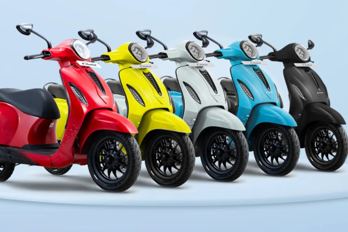 Bajaj Chetak: ₹1.30 लाख में 127km की रेंज और Bluetooth जैसे फीचर्स से भरपूर