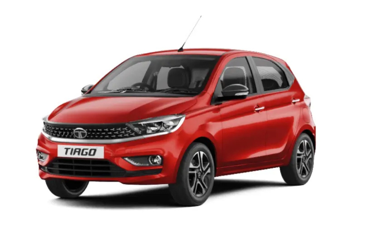 Tata Tiago: ₹5.65 लाख में दे रही वो सब कुछ, जो आप एक परफेक्ट कार में ढूंढते हैं