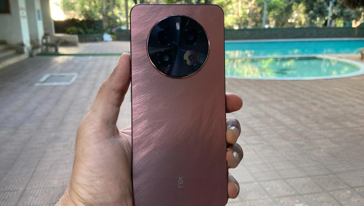 Realme P1 5G: 5000mAh बैटरी और 50MP कैमरा वाला दमदार स्मार्टफोन, कीमत भी किफायती
