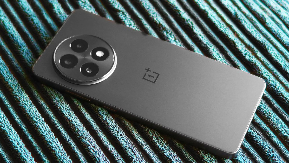 OnePlus 13R: Rs 39,999 में फ्लैगशिप जैसी स्पीड, 6000mAh बैटरी और Snapdragon 8 Gen 3 का दम