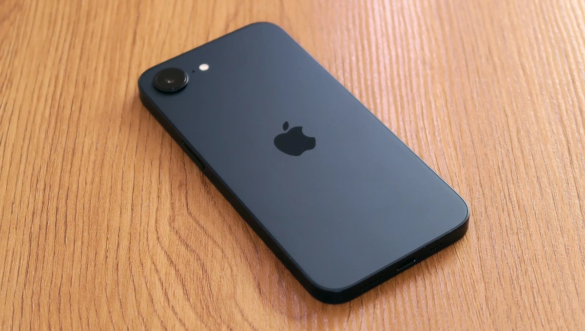 Apple iPhone 16e: दमदार फीचर्स और खास ऑफर के साथ लॉन्च हुआ नया iPhone