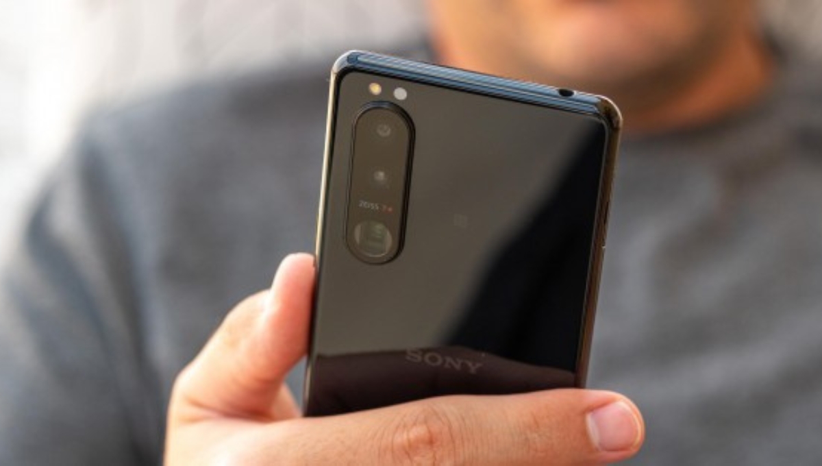 Sony Xperia 5 III: कॉम्पैक्ट डिज़ाइन, 120Hz OLED डिस्प्ले, प्रो-क्वालिटी कैमरा और दमदार परफॉर्मेंस वाला स्मार्टफोन, कीमत ₹45,000 से शुरू