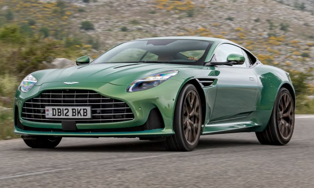 Aston Martin DB12