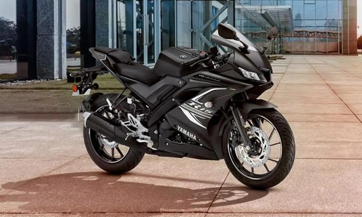 Yamaha R15 V4