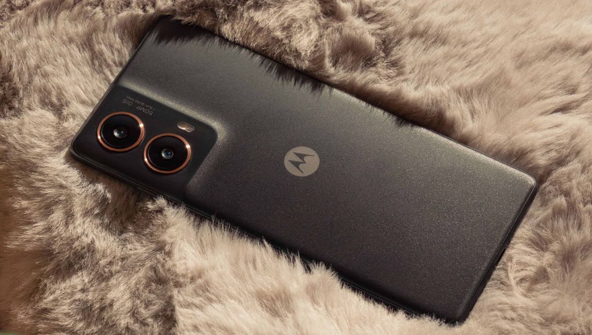 Motorola G85: Snapdragon 6s Gen 3, 33W फास्ट चार्जिंग और शानदार डिजाइन सिर्फ Rs18,000 में