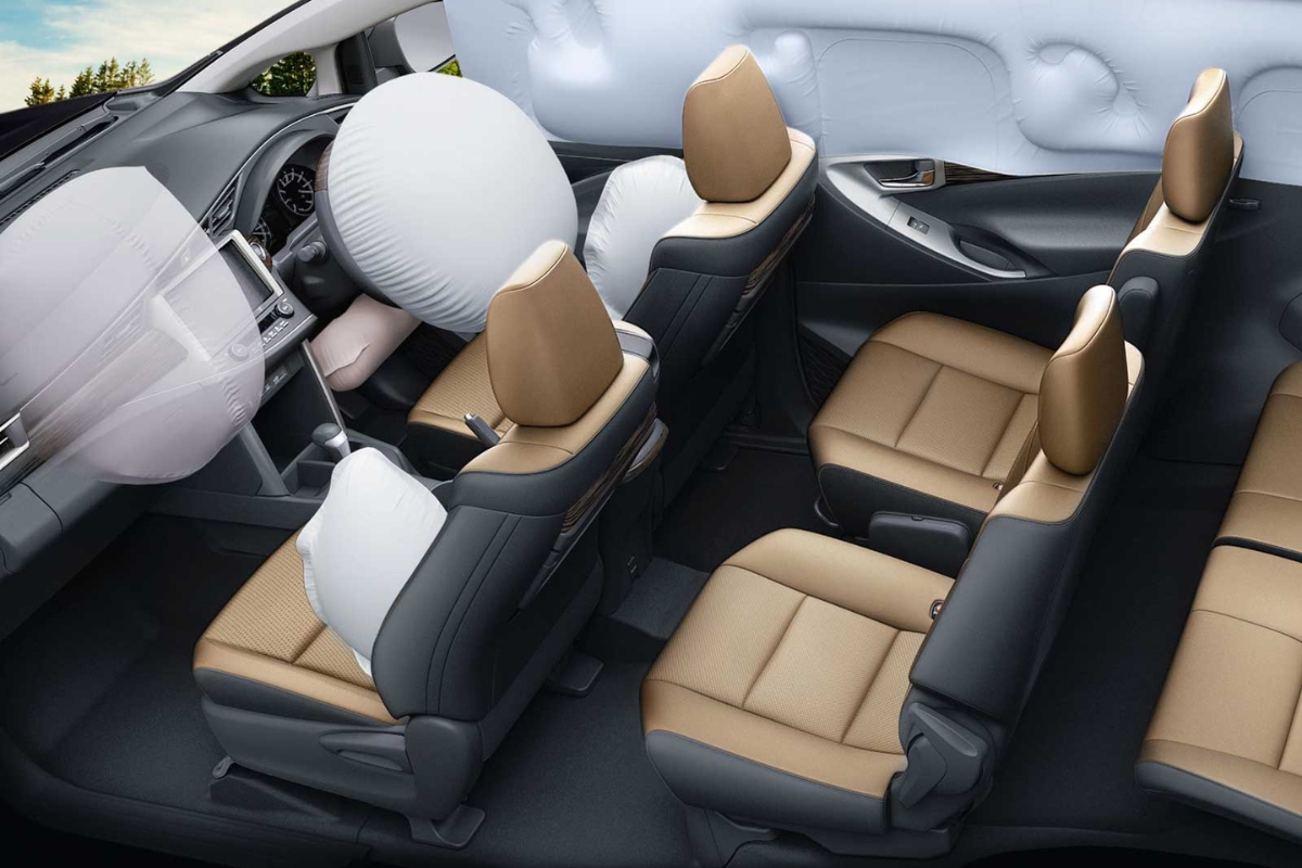 Toyota Innova Crysta: 19.99 लाख से शुरू, दमदार पावर और लग्जरी के साथ परिवार की हर यात्रा का परफेक्ट साथी
