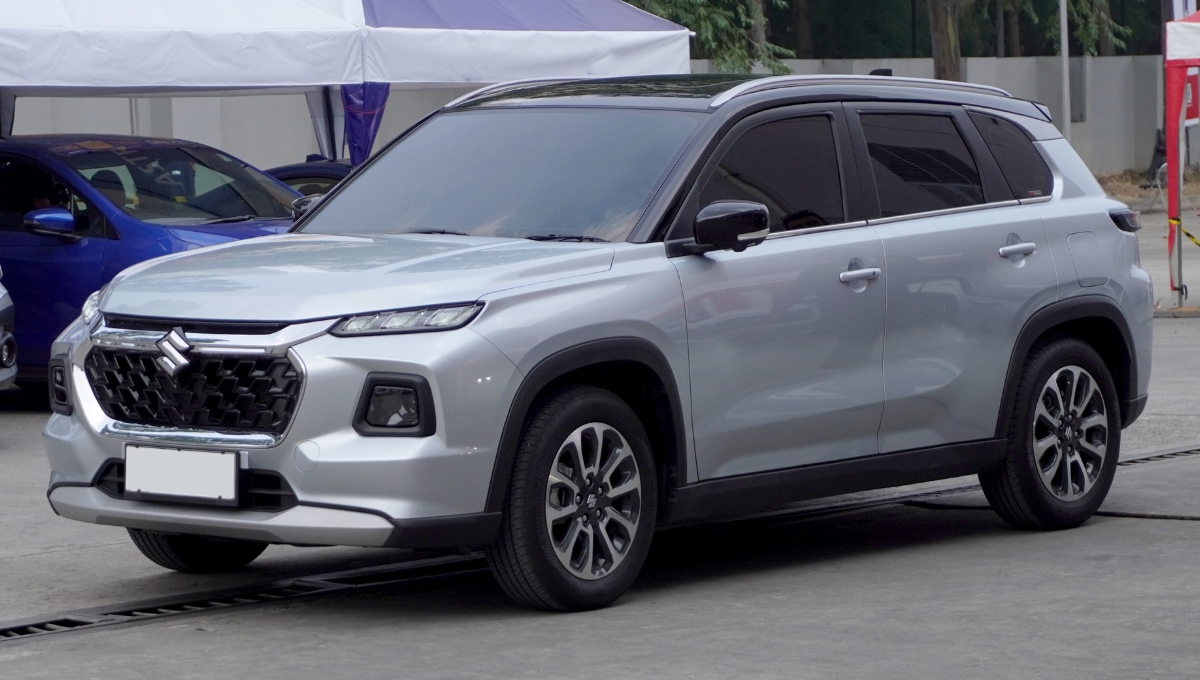 Maruti Suzuki Grand Vitara Hybrid: ₹11.42 लाख में 28 kmpl तक का दमदार SUV अनुभव