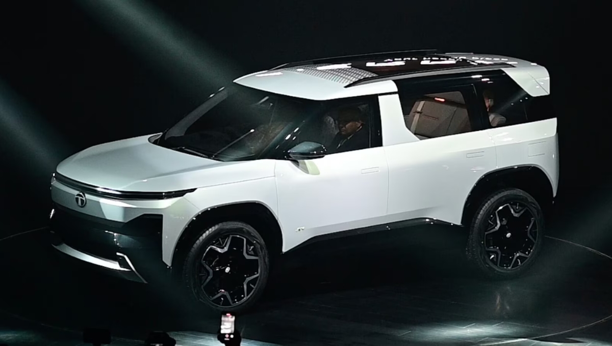 Tata Sierra 2025: क्लासिक स्टाइल, 500 km रेंज और किफायती कीमत के साथ वापसी